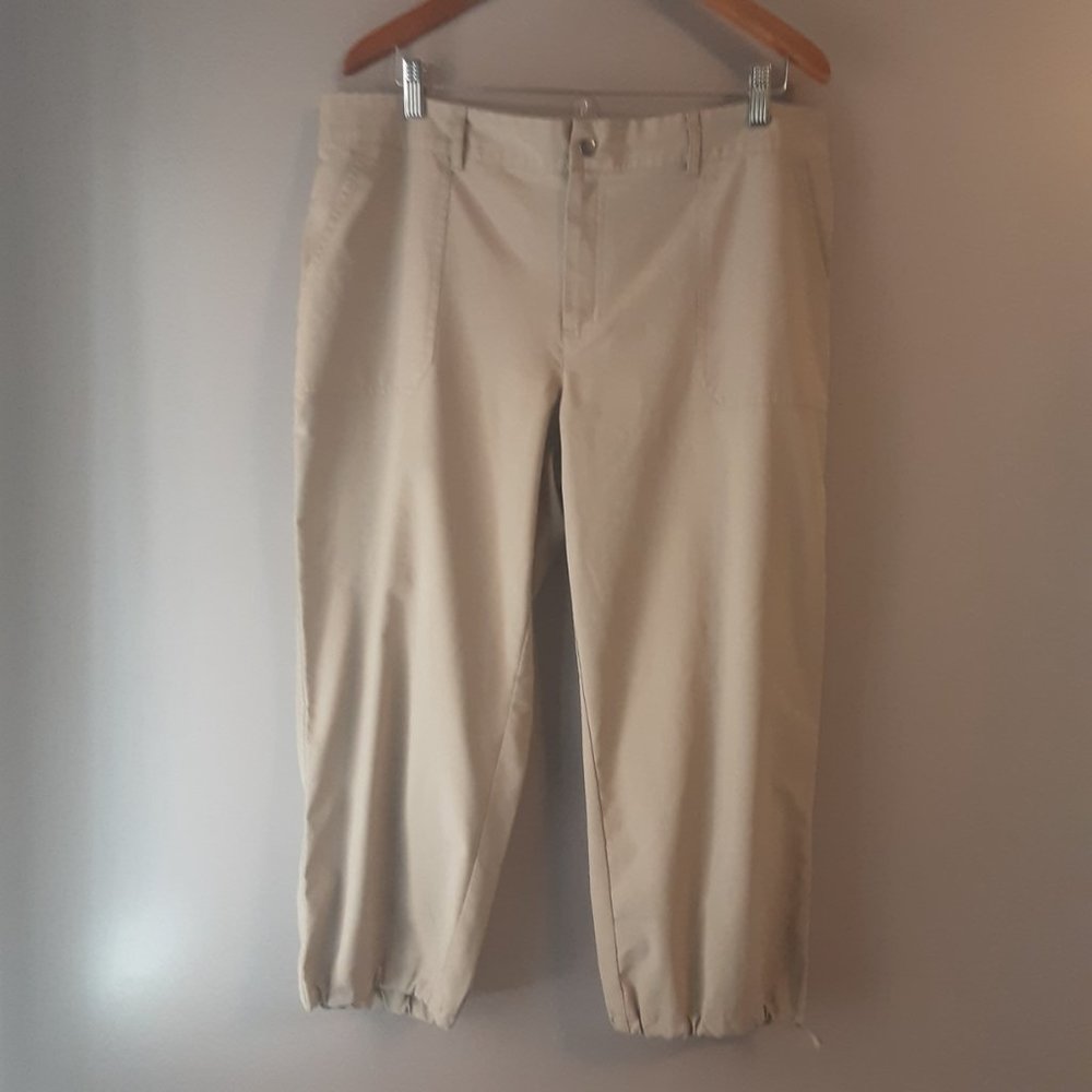 🌞Joe Fresh Active Tan Beige Stretch Cropped Pants | Size 14